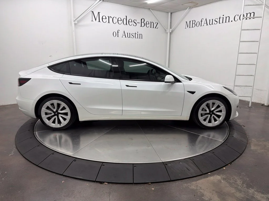 Used 2021 White Tesla Long Range image 8