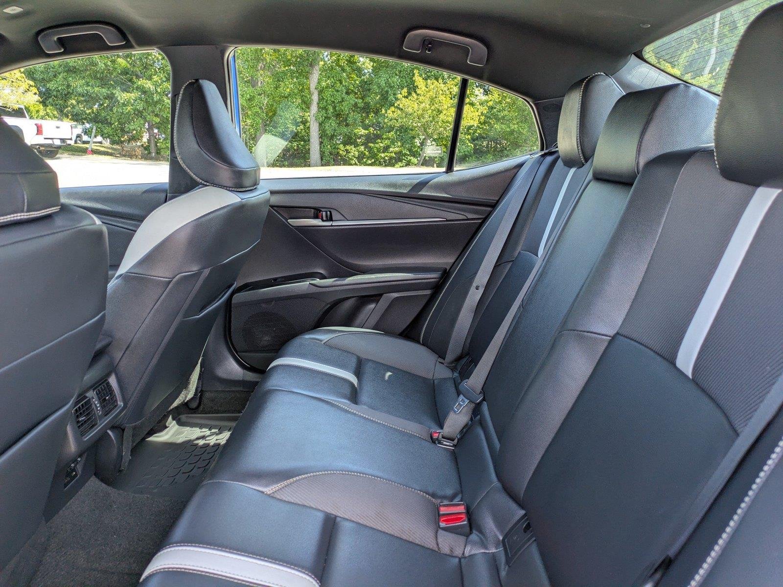 Used 2025  Toyota SE image 13