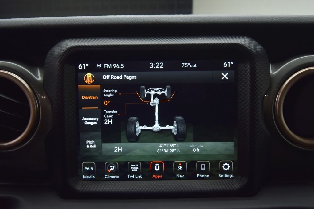 Used 2023 White Jeep Sahara image 27
