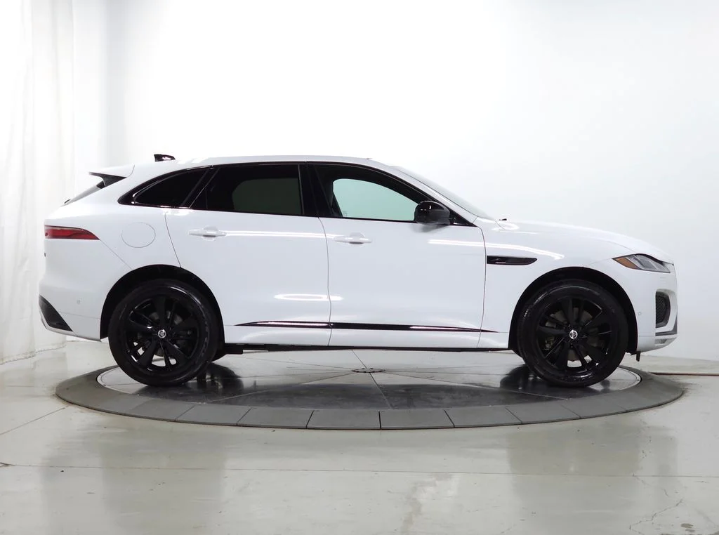 Used 2026 White Jaguar P250 R-Dynamic S image 10