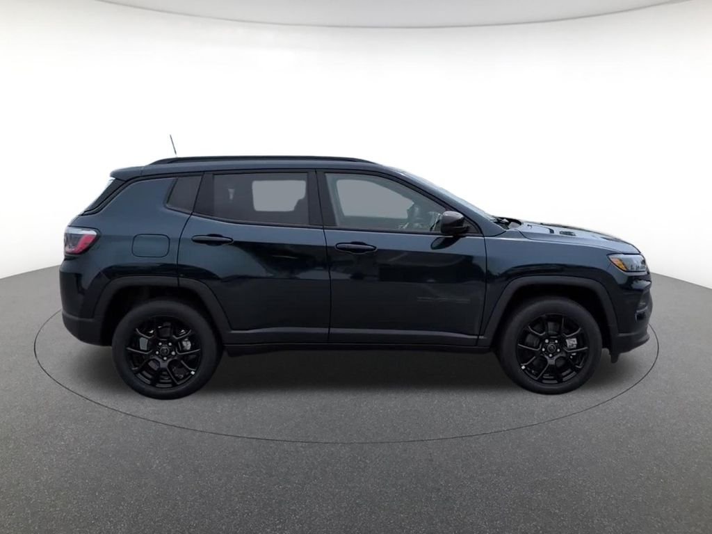 New 2026 Fathom Blue Pearl Coat Jeep Latitude image 3