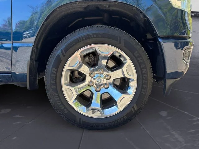 Used 2022 Patriot Blue Pearlcoat Ram Big Horn/Lone Star image 38