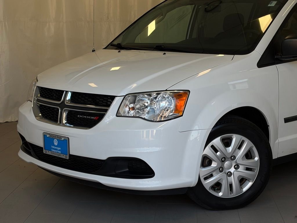 Used 2014 Dodge Grand Caravan SE with VIN 2C4RDGBGXER462464 for sale in Orland Park, IL