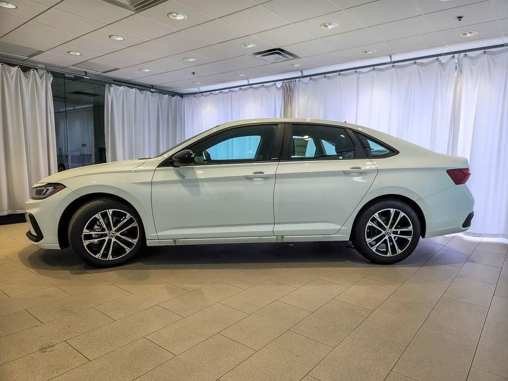 New 2026 Pure White Volkswagen 1.5T Sport image 3