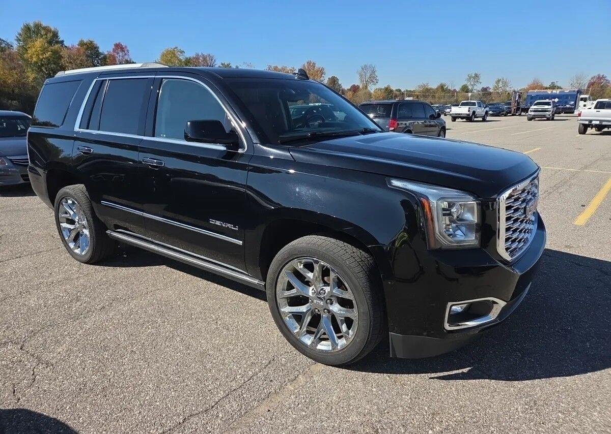 Used 2019 Onyx Black GMC Denali image 2