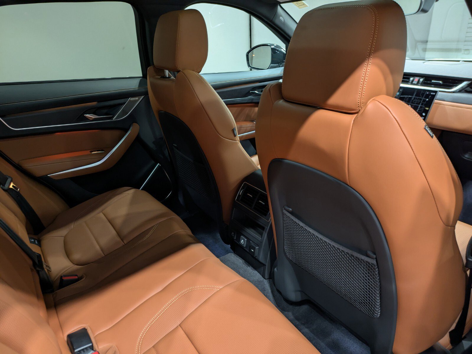 2026 Jaguar F-Pace R-Dynamic S - Photo 22