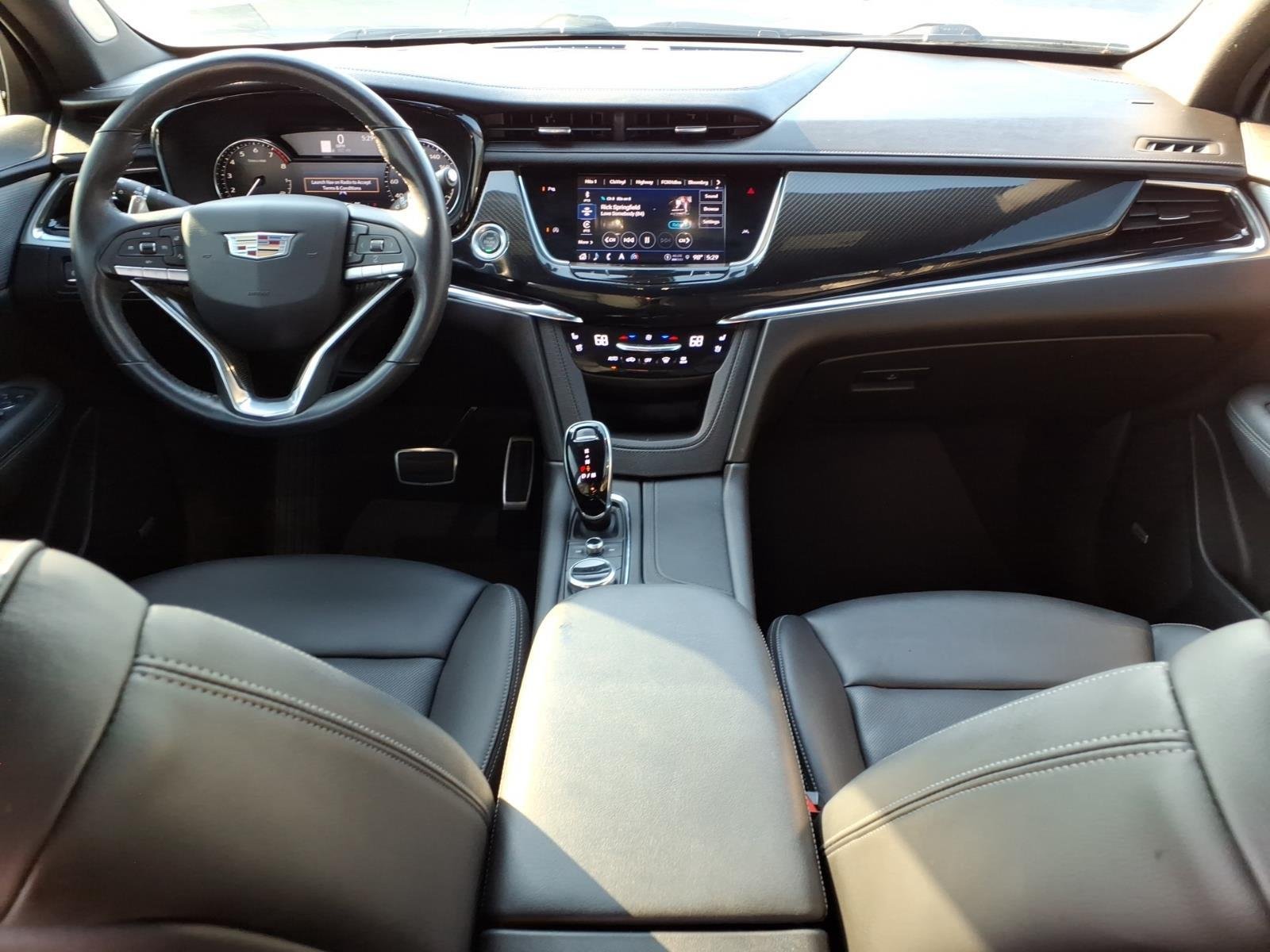 Used 2022 Crystal White Tricoat Cadillac Sport image 21