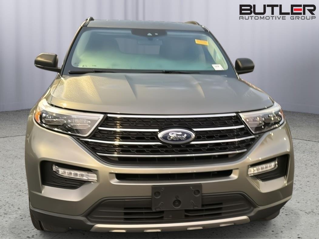 Used 2020 Silver Spruce Ford XLT image 3
