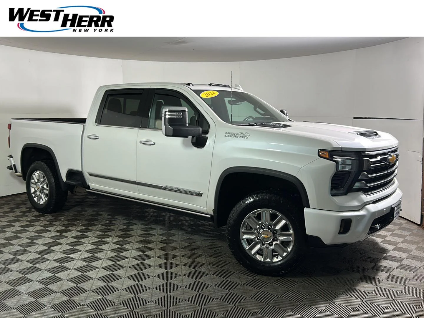 Used 2024 Iridescent Pearl Tricoat Chevrolet High Country image 1
