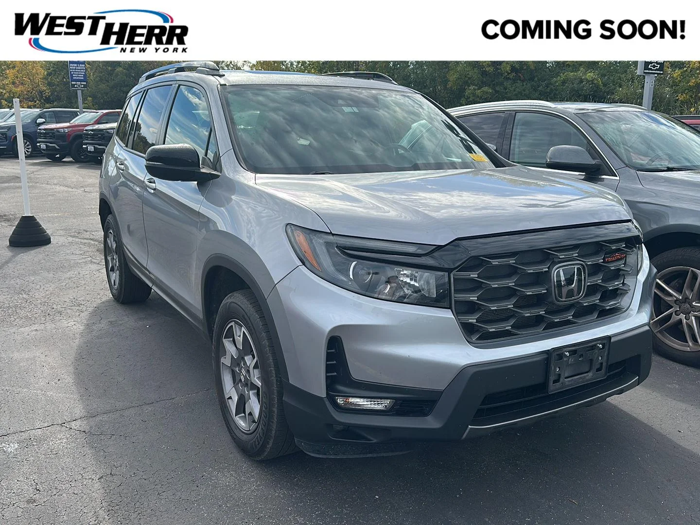 Used 2022 Lunar Silver Metallic Honda TrailSport image 1
