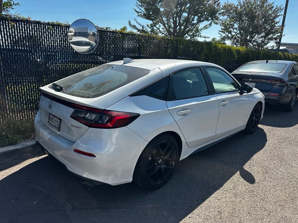 Used 2024  Honda Sport image 15
