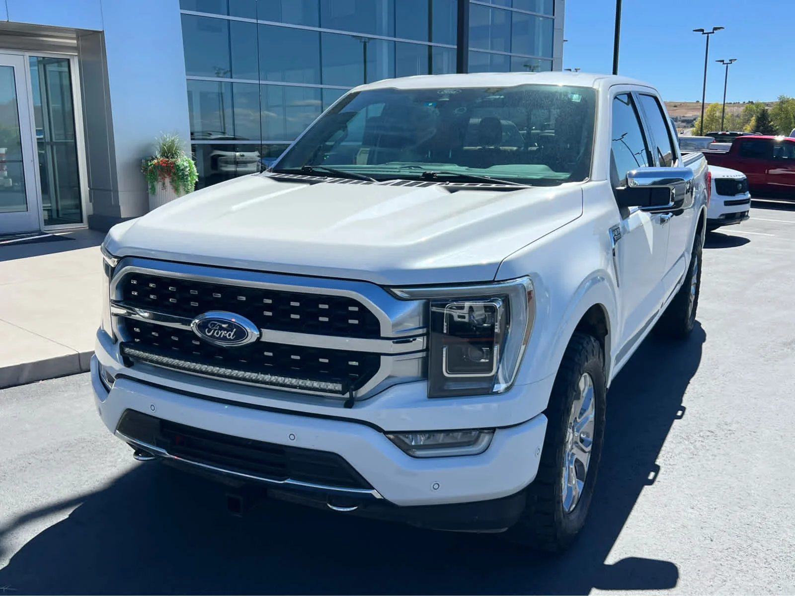Used 2021 Star White Metallic Tri-Coat Ford Platinum image 2