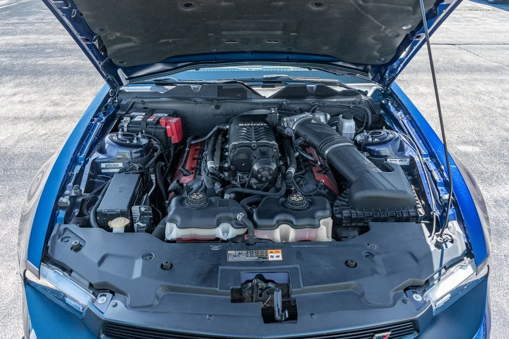 Used 2012 Blue Ford GT Premium image 13
