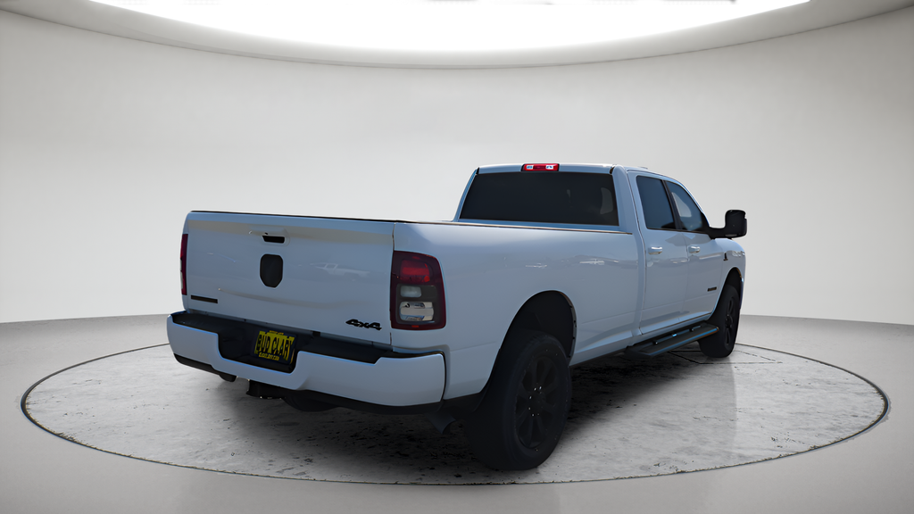 Used 2023 White Ram Big Horn image 5