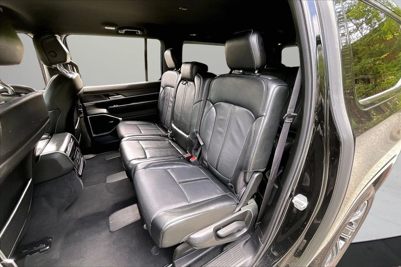 Used 2024 Black Jeep Series II image 22