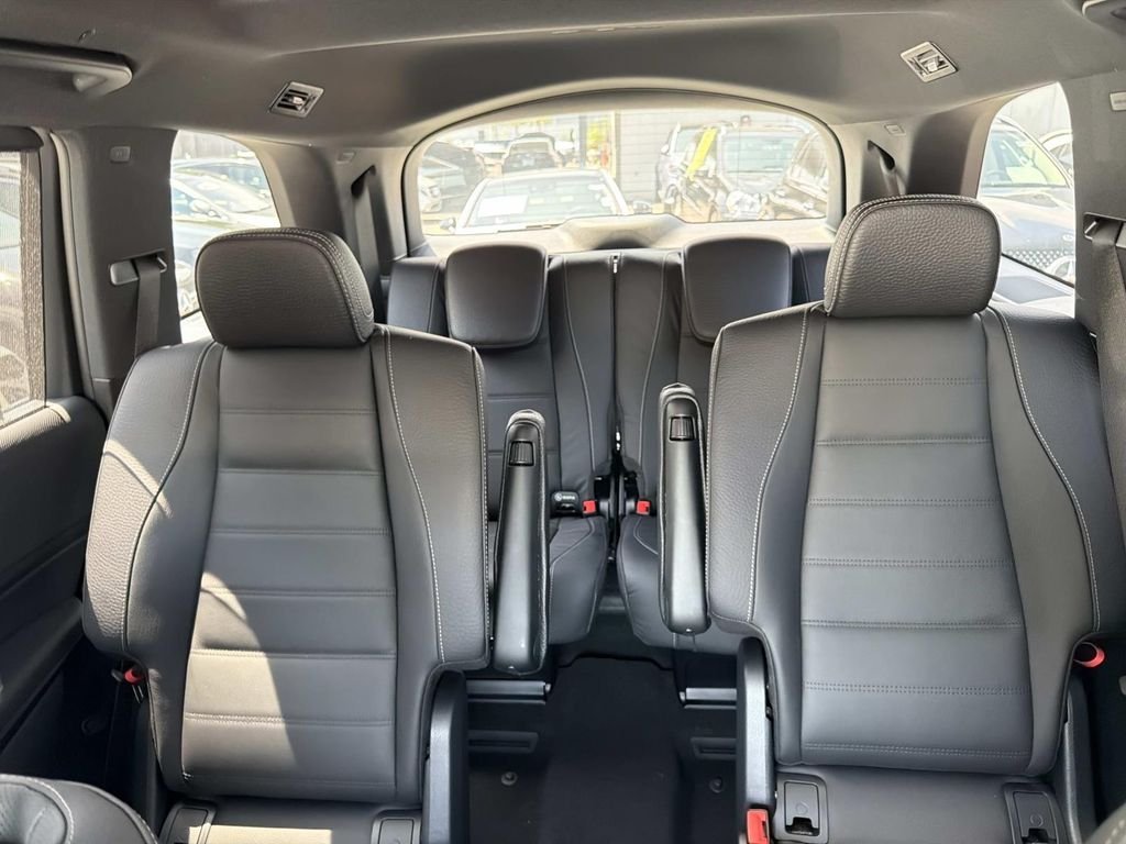New 2026 Obsidian Black Metallic Mercedes-Benz GLS 450 image 6