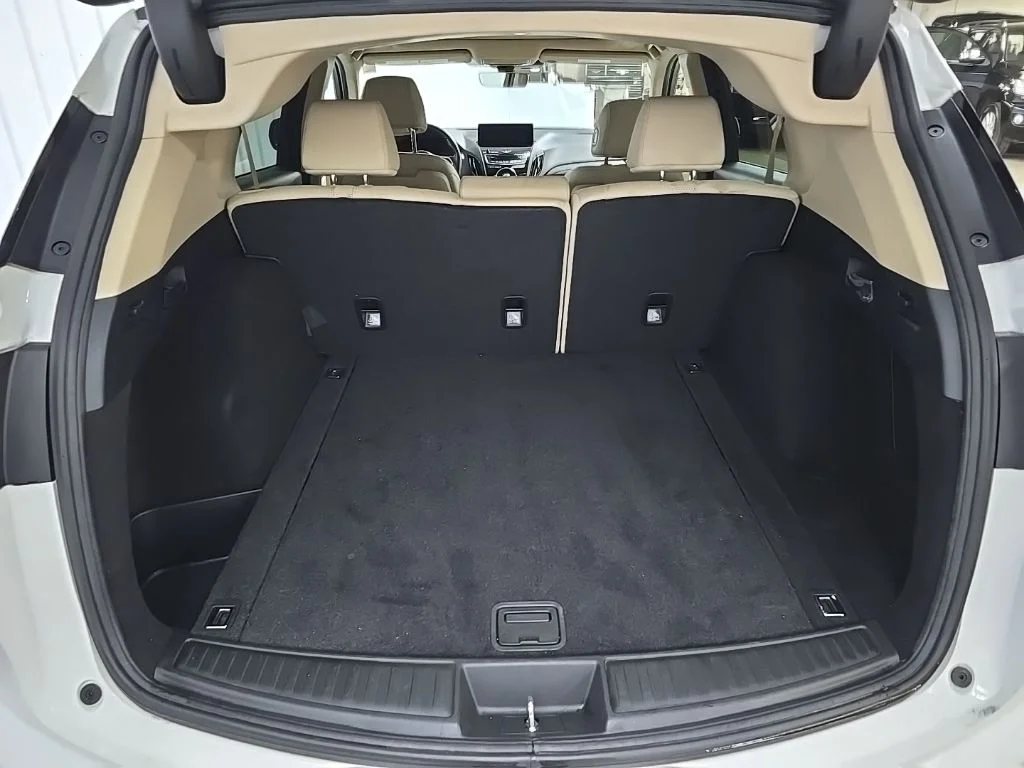 Used 2019 White Acura Technology Package image 12