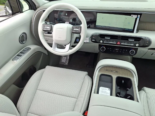 New 2027 Green Hyundai SEL image 9