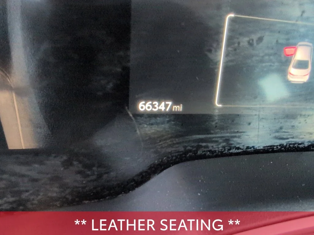 Used 2024  Toyota XSE image 3