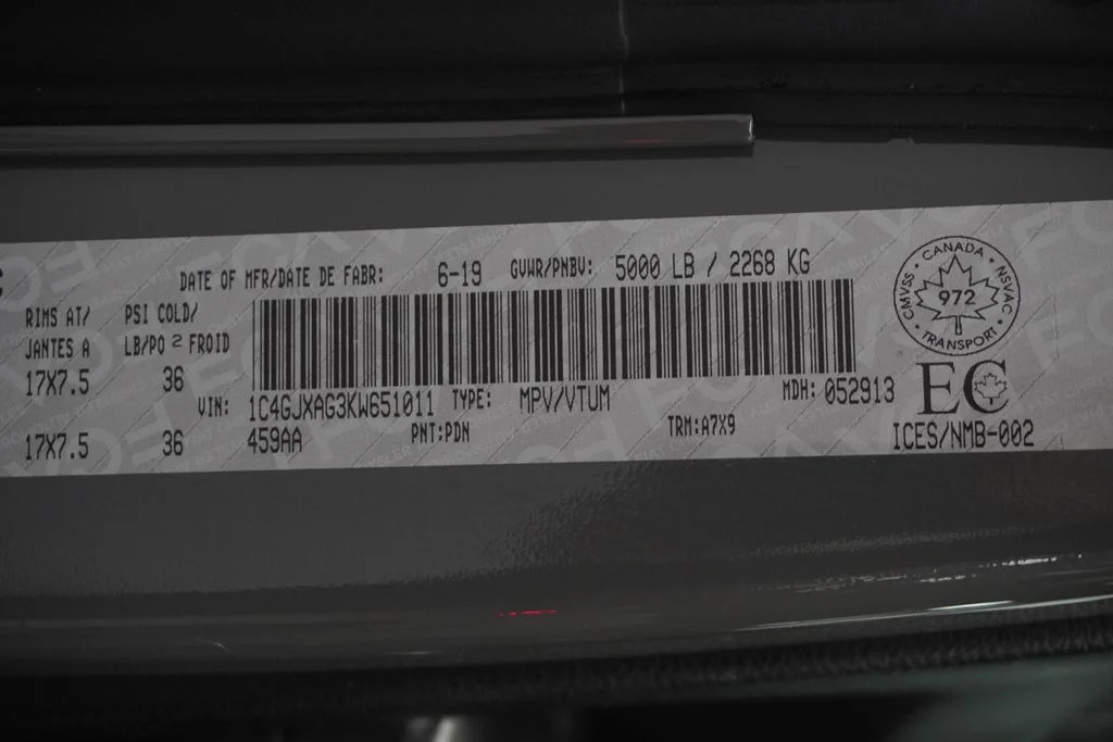 Used 2019 Gray Jeep Sport S image 52