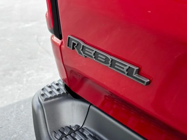 New 2026 Molten Red Pearl-Coat Exterior Paint RAM Rebel image 13