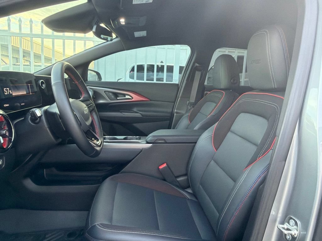 2025 Chevrolet Equinox EV RS - Photo 8