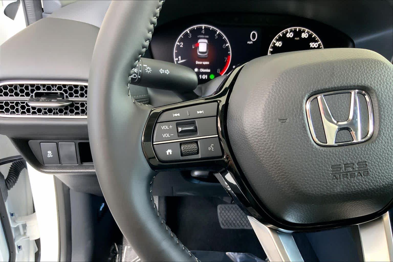 Used 2027 Platinum White Pearl Honda EX-L image 24