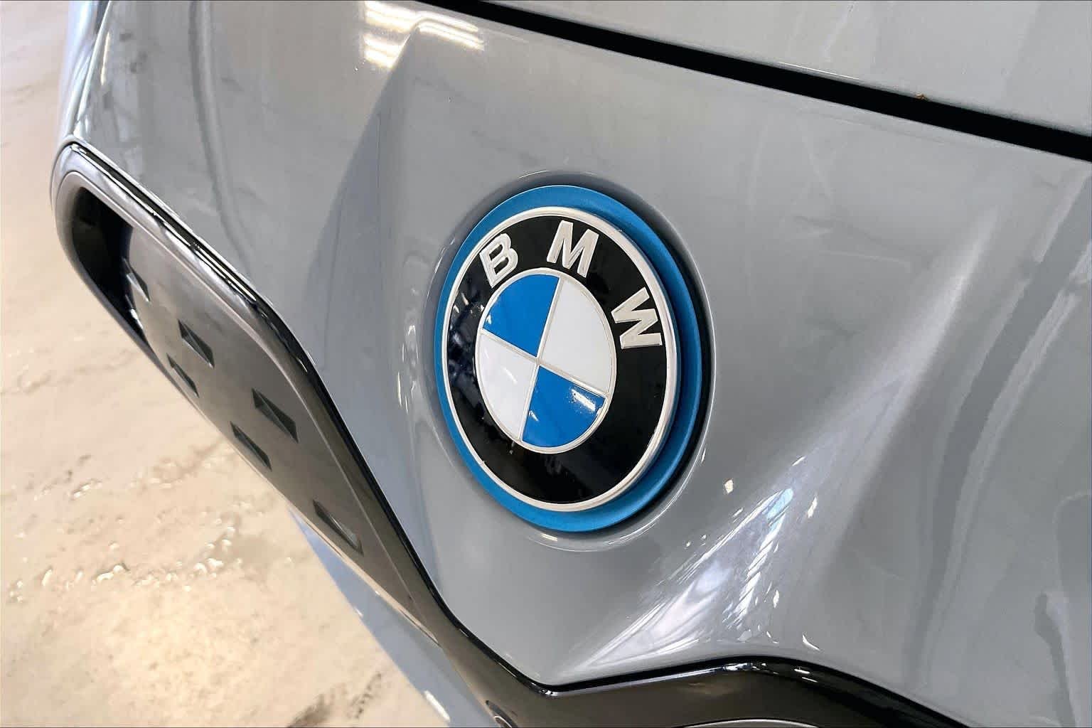 Used 2023 Brooklyn Grey Metallic BMW M50 image 30
