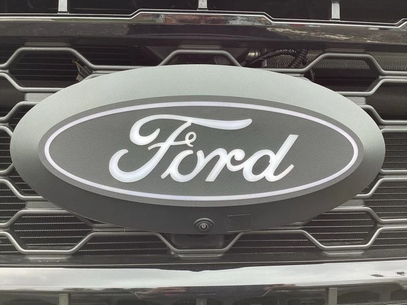 New 2026 Black Ford Lariat image 4