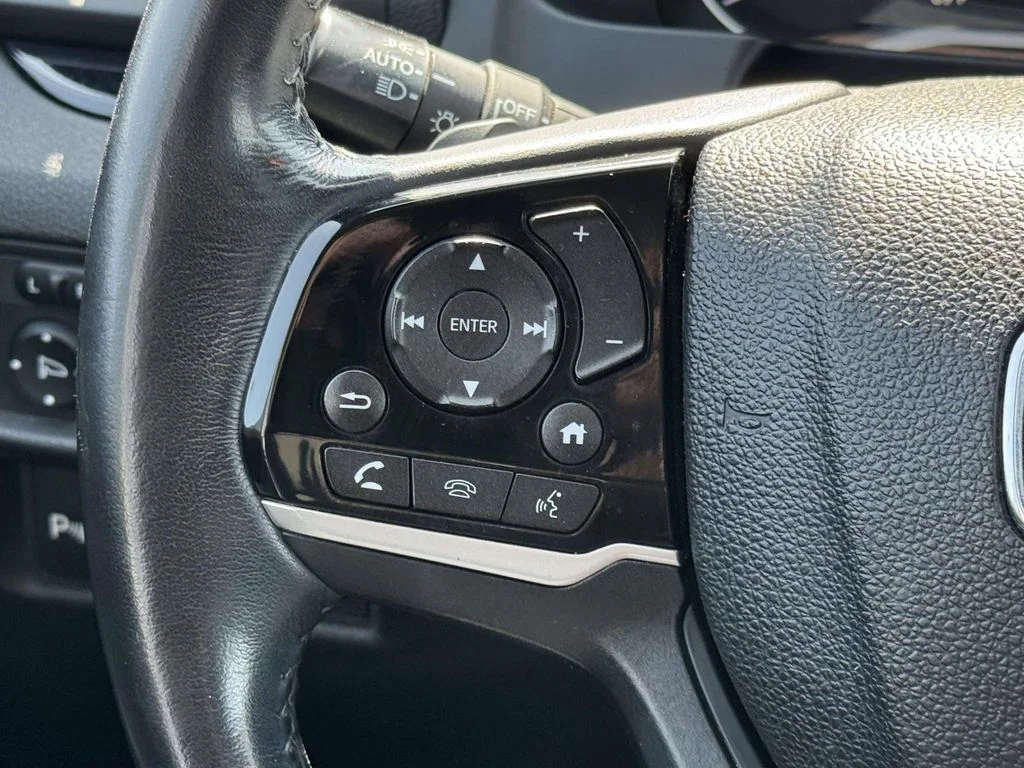Used 2019  Honda Touring image 24