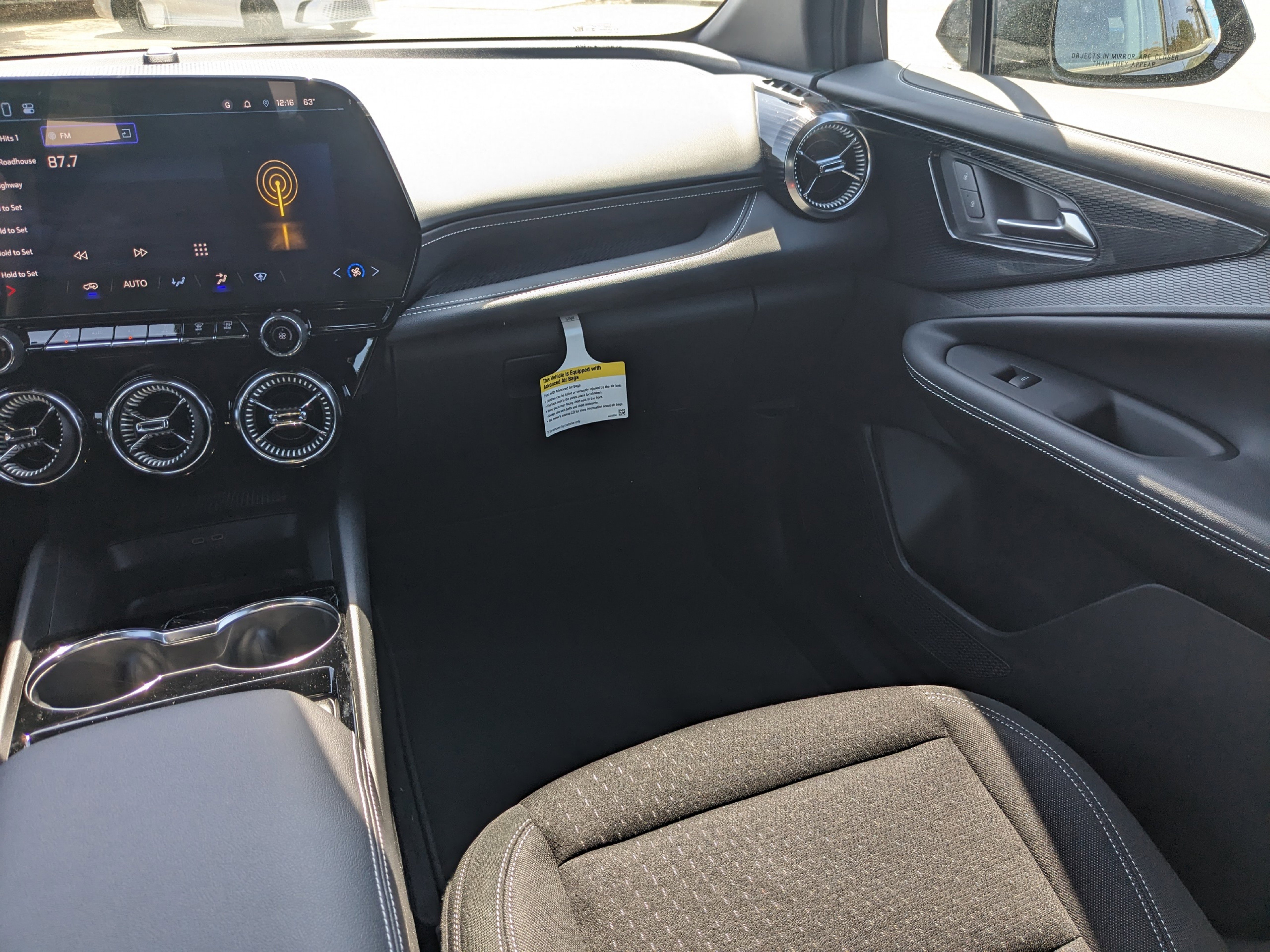 2025 Chevrolet Blazer EV LT - Photo 17