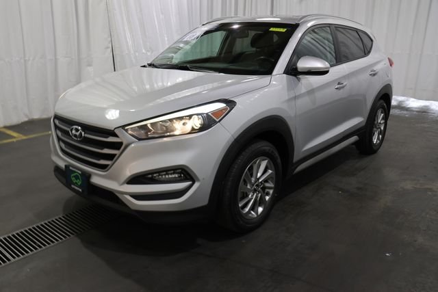 Used 2018 Silver Hyundai SEL Plus image 23