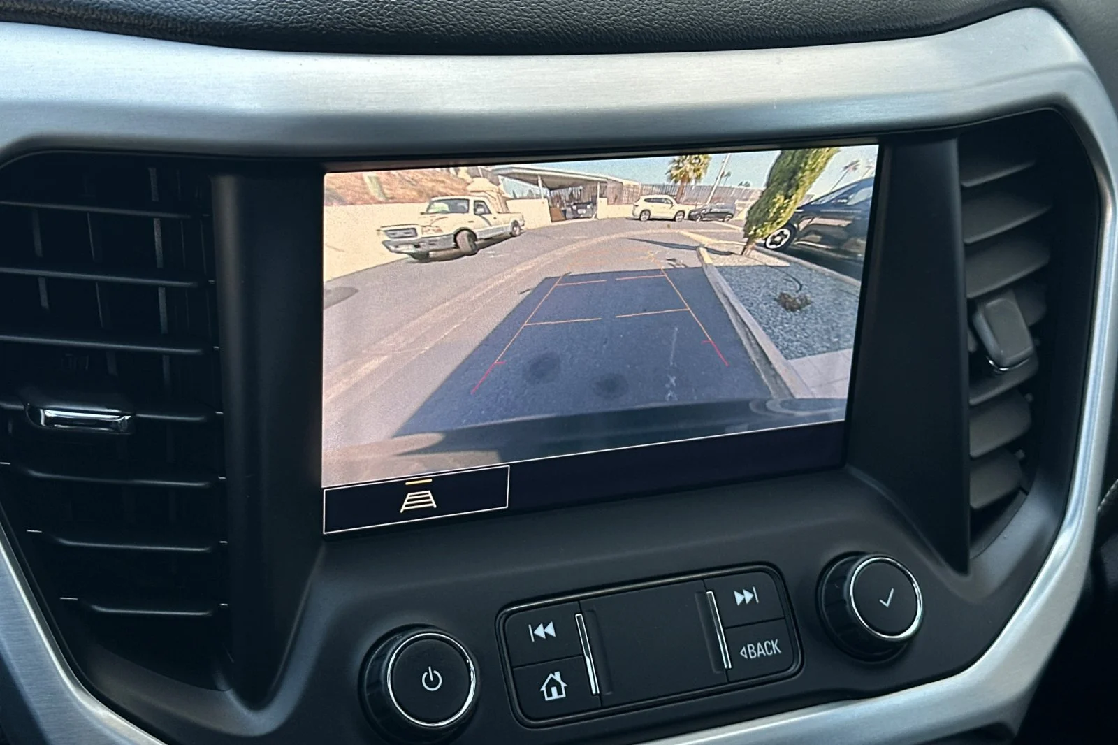 Used 2021 Black GMC SLT image 20