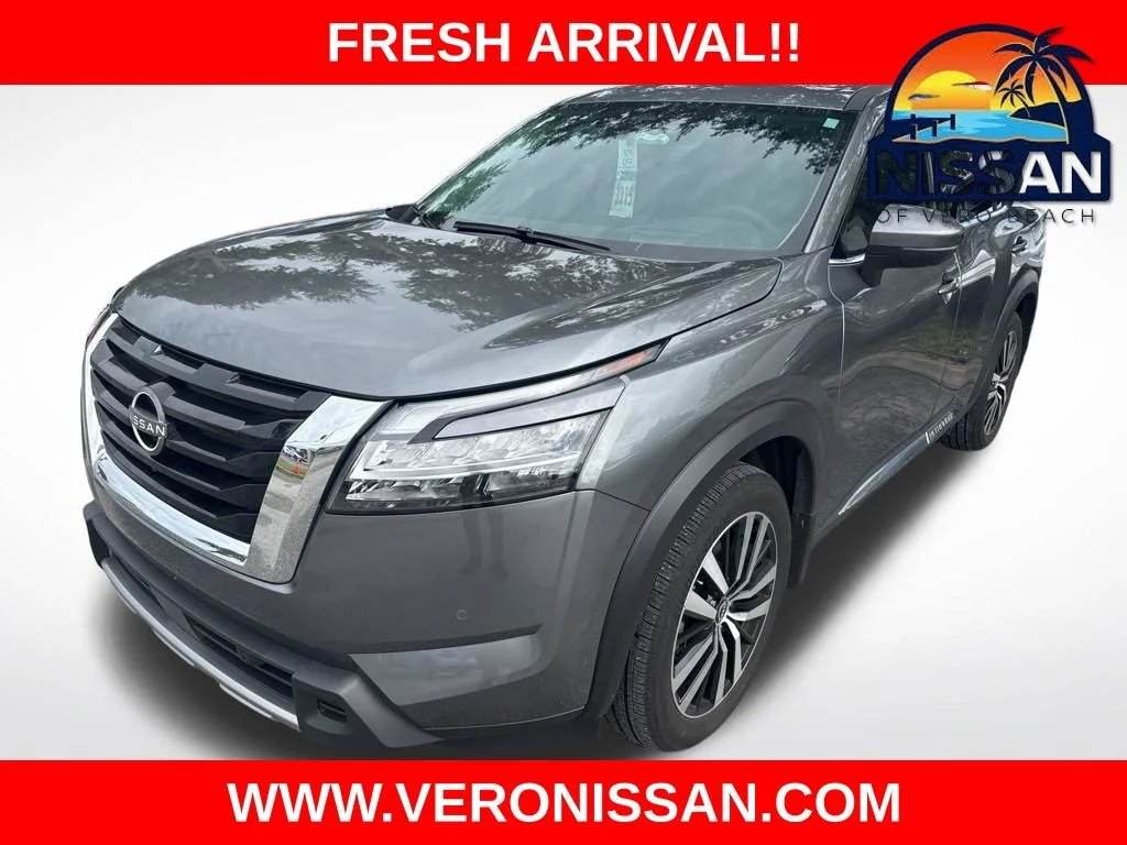 2024 Nissan Pathfinder Platinum 4WD's photo