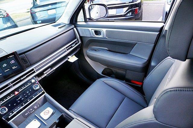 New 2026 Silver Hyundai SEL FWD image 26
