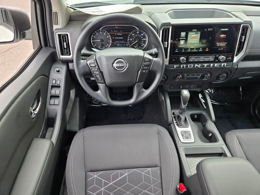 2026 Nissan Frontier SV - Photo 8