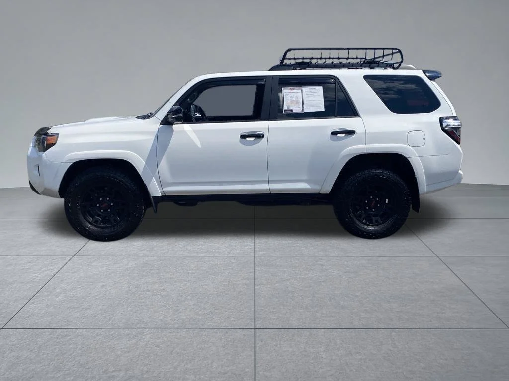 Used 2021 White Toyota Venture image 3