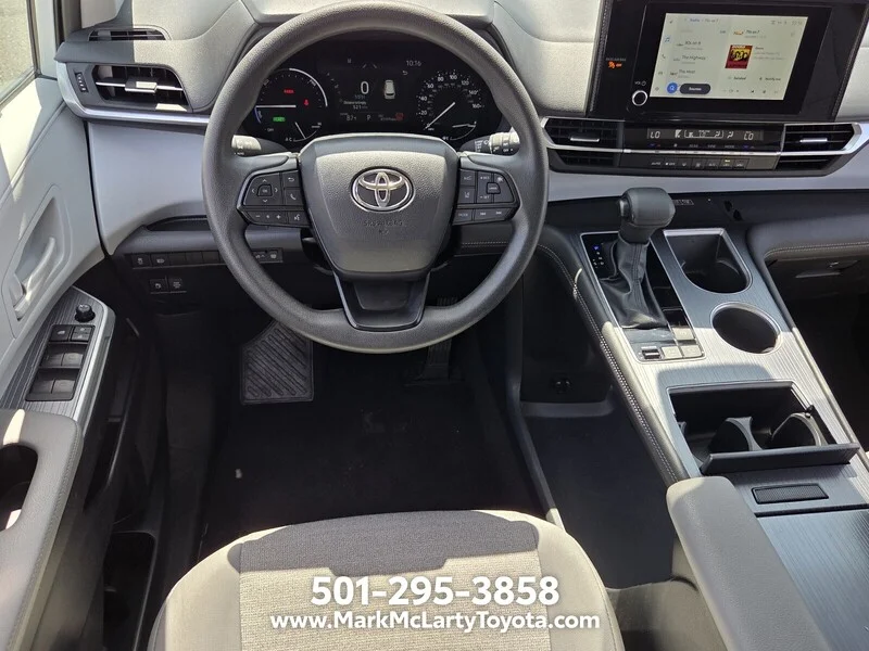 Used 2025 Ice TOYOTA LE FWD 8-PASSENGER image 11