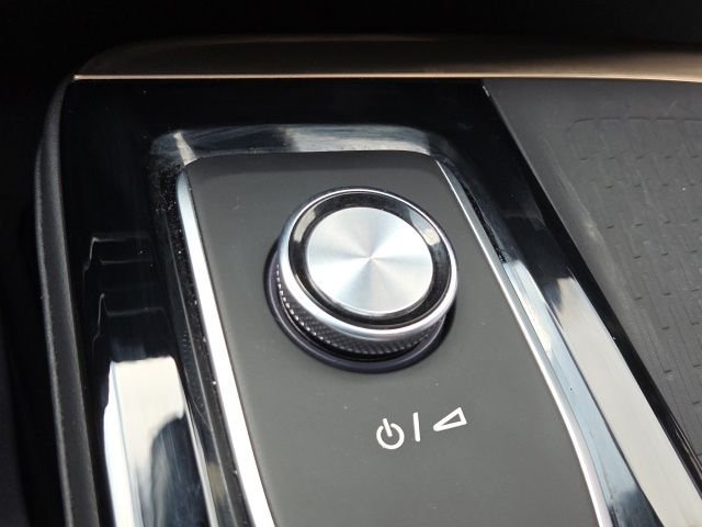 Used 2025 Red Buick Avenir image 41