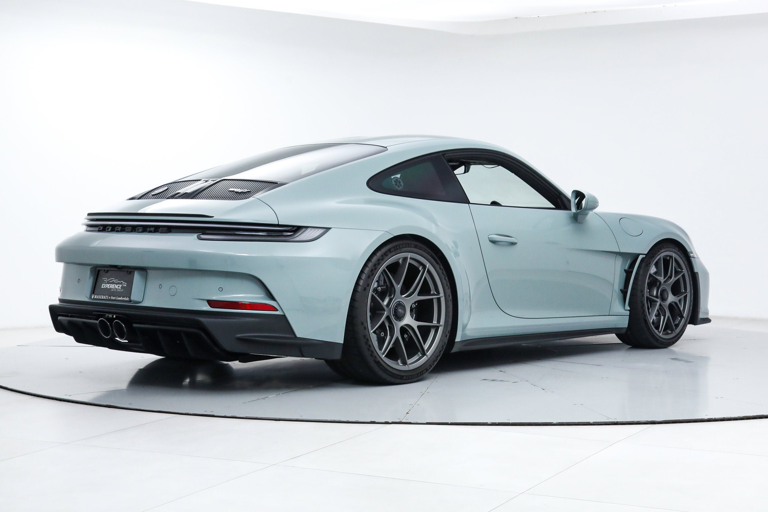 Used 2024 Green Porsche S/T image 5
