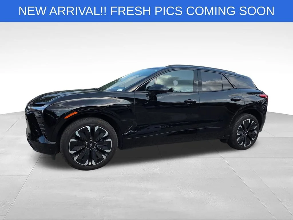 Used 2025 Chevrolet Blazer EV RS with VIN 3GNKDJRJ3SS110297 for sale in Mount Pleasant, SC