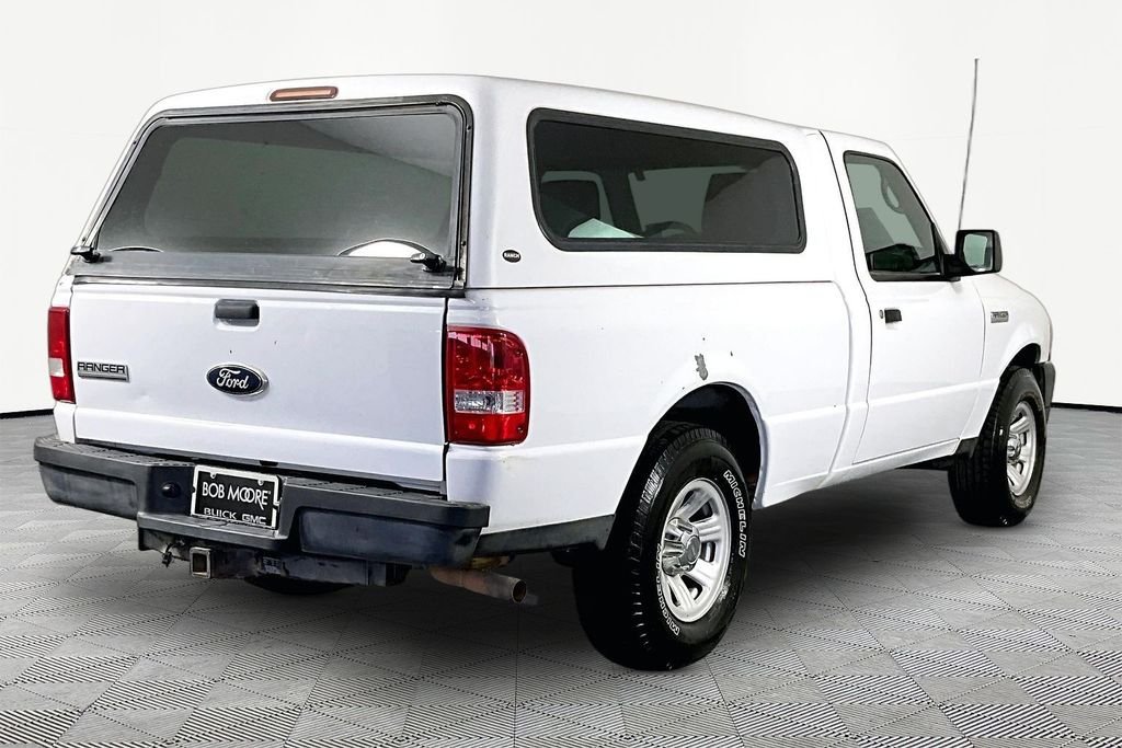 Used 2011 White Ford XL image 6