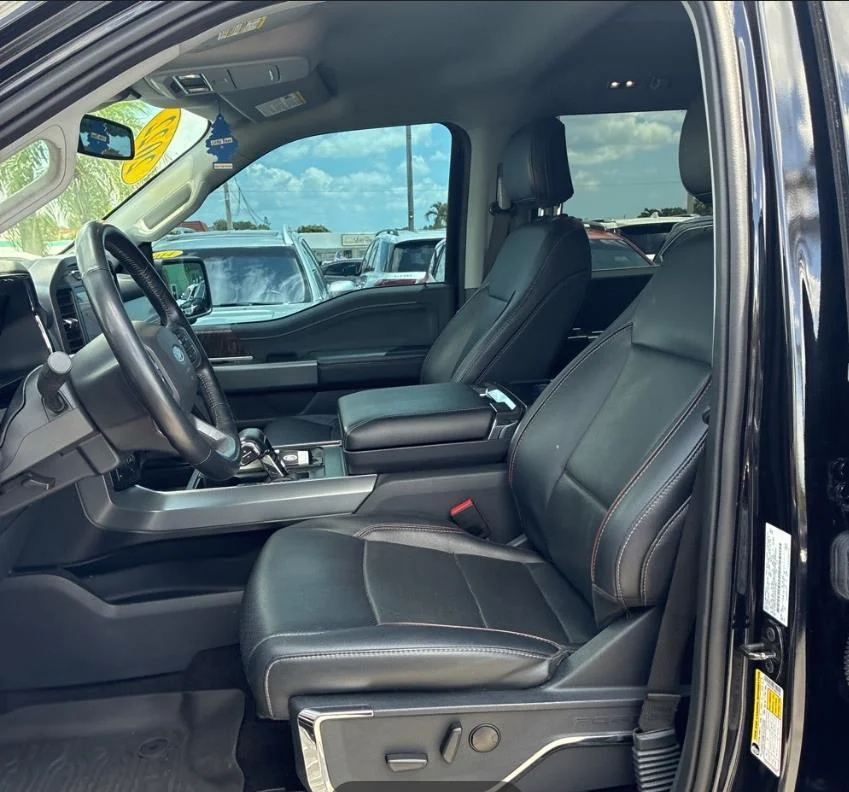 Used 2022 Black Ford Lariat image 6