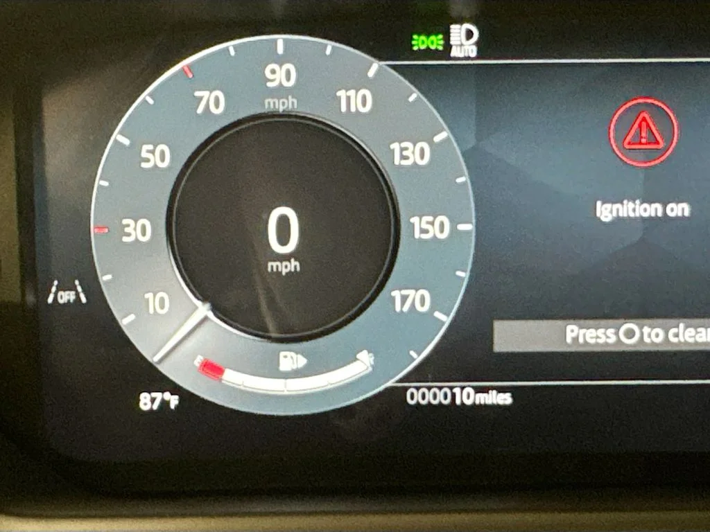 New 2026 Giola Green Land Rover Belgravia Edition image 12