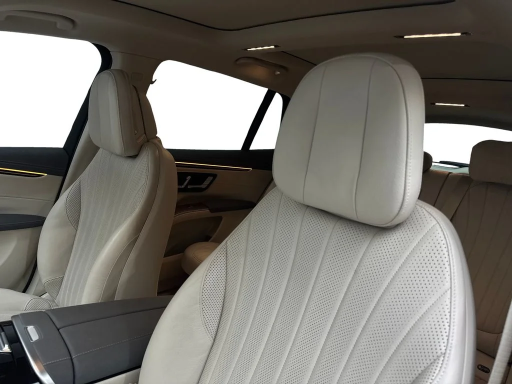 Used 2023 White Mercedes-Benz 450 image 26