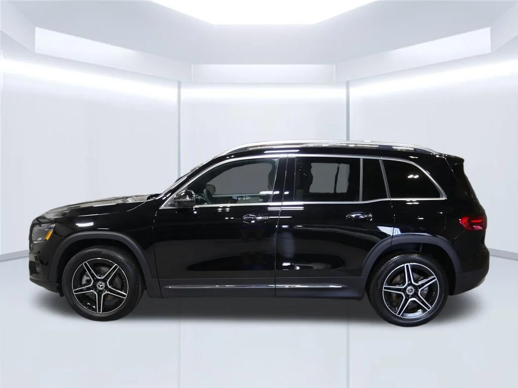 Certified Used 2026 Night Black Mercedes-Benz GLB 250 image 2