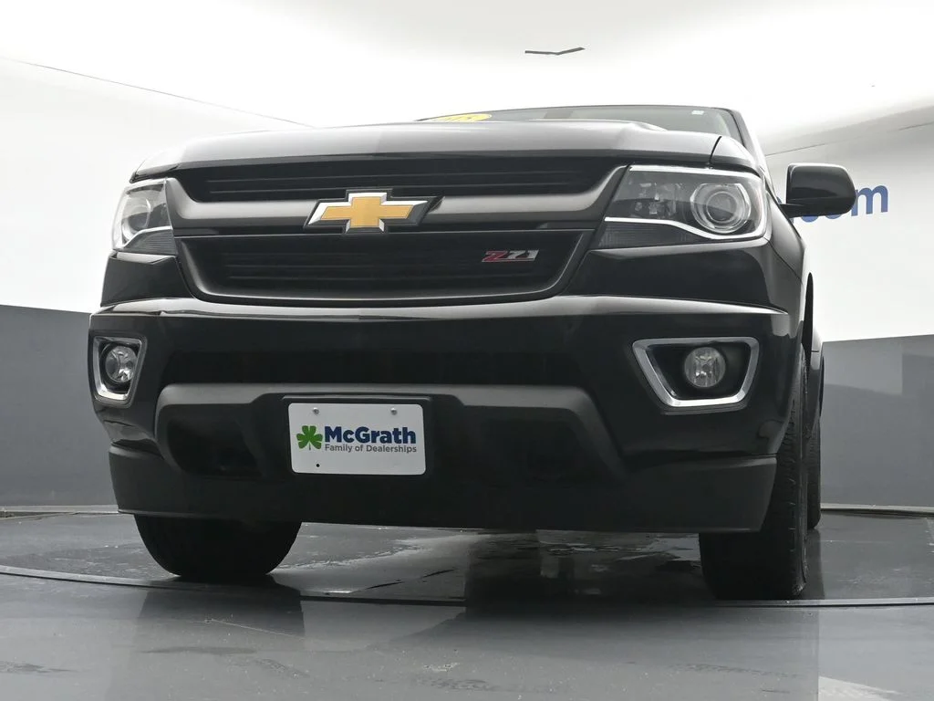 Used 2015 Black Chevrolet Z71 image 7