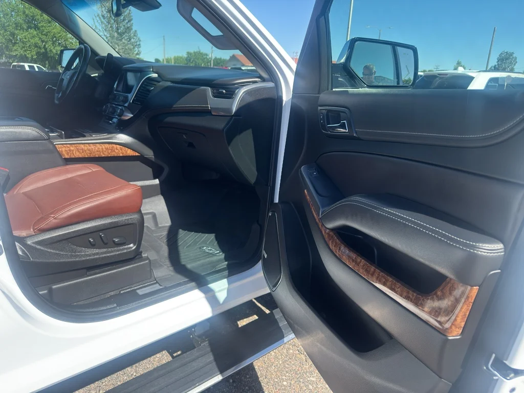 Used 2019 Summit White Chevrolet Premier image 16