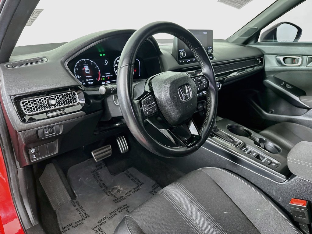 Used 2024  Honda Sport image 10