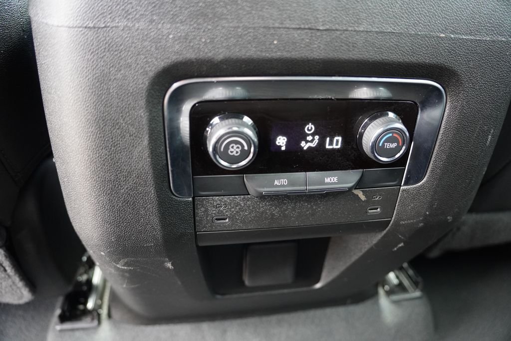 Used 2025 Summit White Chevrolet LT image 20